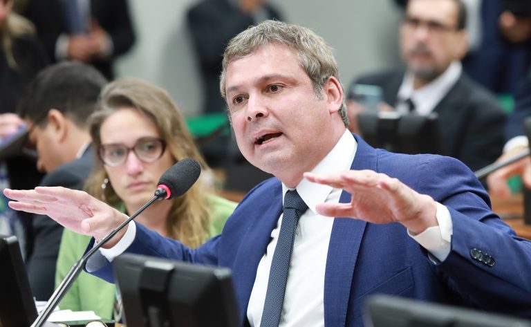 lindbergh-minimiza-resultado-do-datafolha-e-diz-que-campanha-ainda-nem-comecou