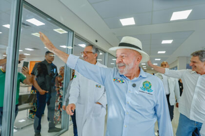 real-time:-maioria-credita-a-lula-responsabilidade-pelo-fim-da-escala-6×1